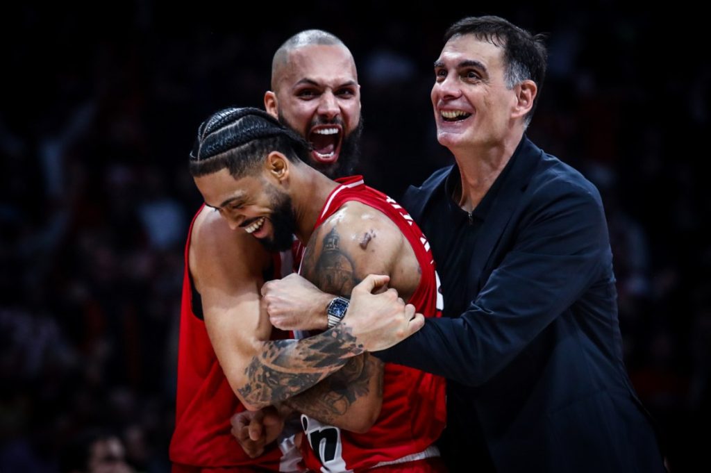 Μπαρτζώκας: «Δύο υπέροχα βράδια για τον Ολυμπιακό»