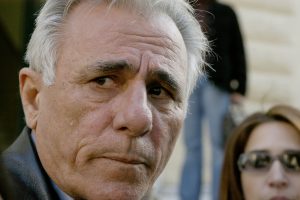 Έφυγε από τη ζωή ο δημοσιογράφος Σπύρος Καρατζαφέρης