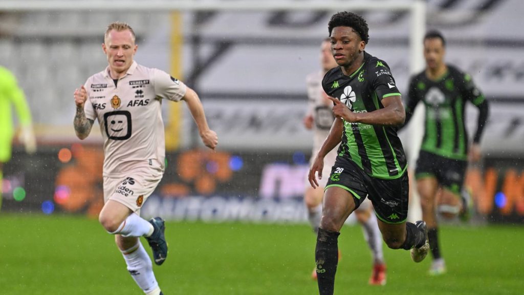 Ο Άρης ψάχνει την υπέρβαση με Ναζίνιο