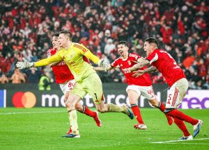 Μπενφίκα – Ρεάλ Μαδρίτης 4-2: Η έμπνευση του Μουρίνιο με τον τερματοφύλακα έδωσε την πρόκριση (vid)