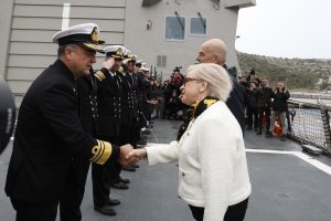 Στην υπερσύγχρονη φρεγάτα «Κίμων» Βοτρίν και Δένδιας – Δείτε φωτογραφίες