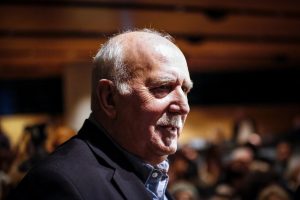 Γιώργος Παπαδάκης: Ο τηλεοπτικός ρέκορντμαν «της διπλανής πόρτας»