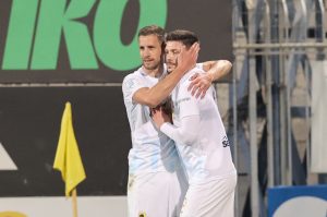 Λούκα… Στρακόσα: Ο ένας εκτέλεσε, ο άλλος την έσωσε!