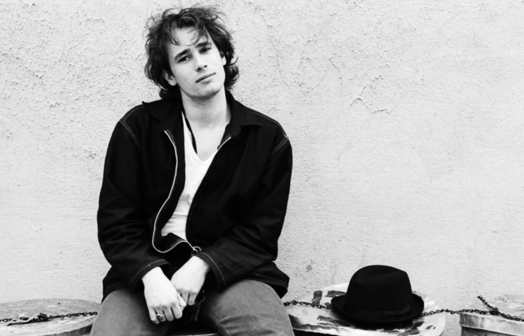 Ο Jeff Buckley μπήκε για πρώτη φορά στο «Hot 100», 29 χρόνια μετά τον θάνατό του, χάρη στο TikTok