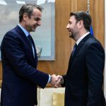 Τετ α τετ Μητσοτάκη – Ανδρουλάκη με φόντο Μέση Ανατολή και Κύπρο