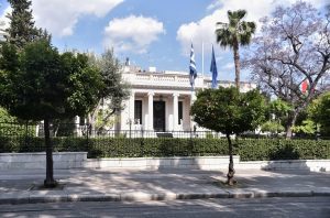 Αναζητώντας συμμάχους