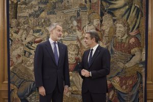Συνάντηση Μητσοτάκη με τον Βασιλιά Φελίπε της Ισπανίας