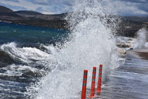 Θυελλώδεις άνεμοι την Τρίτη 8 με 10 μποφόρ σε Ιόνιο, Πελοπόννησο και Δυτική Στερεά