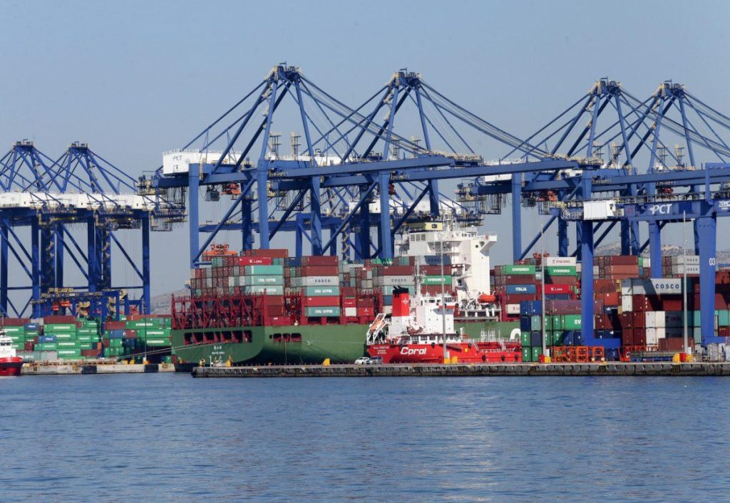 Σαμποτάρουν την οικονομία