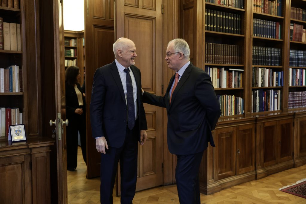 Κεντρώο σπρώξιμο