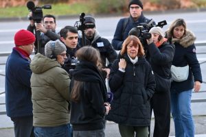 Γαλλία: Ο Ντομινίκ Πελικό ερευνάται ως ύποπτος για δύο «ανεξιχνίαστες υποθέσεις» βιασμού και φόνου