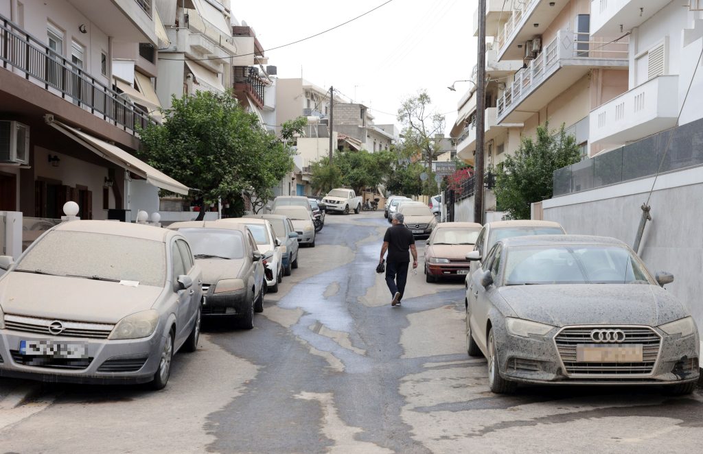 «Απόψυξη» του καιρού μετά την παγωνιά – Λασποβροχές ανήμερα και μετά τα Θεοφάνεια