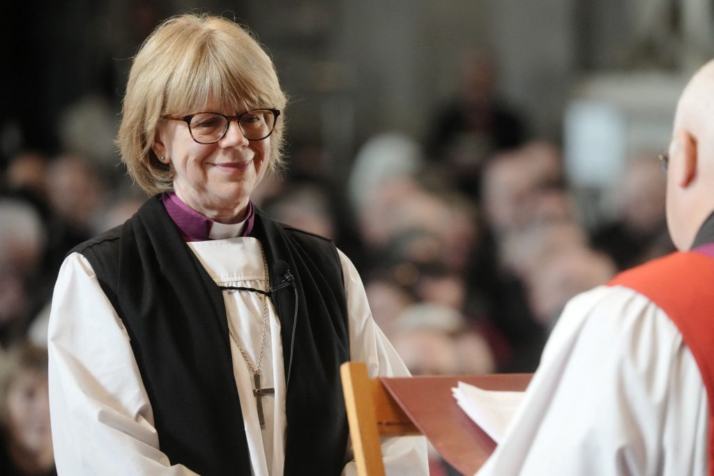 Σάρα Μαλάλι: H πρώτη γυναίκα που χρίστηκε αρχιεπίσκοπος