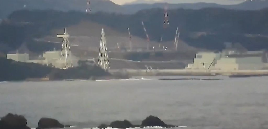 Ιαπωνία: Η στιγμή που ο σεισμός των 6,2 Ρίχτερ ταρακουνάει πυρηνικό σταθμό