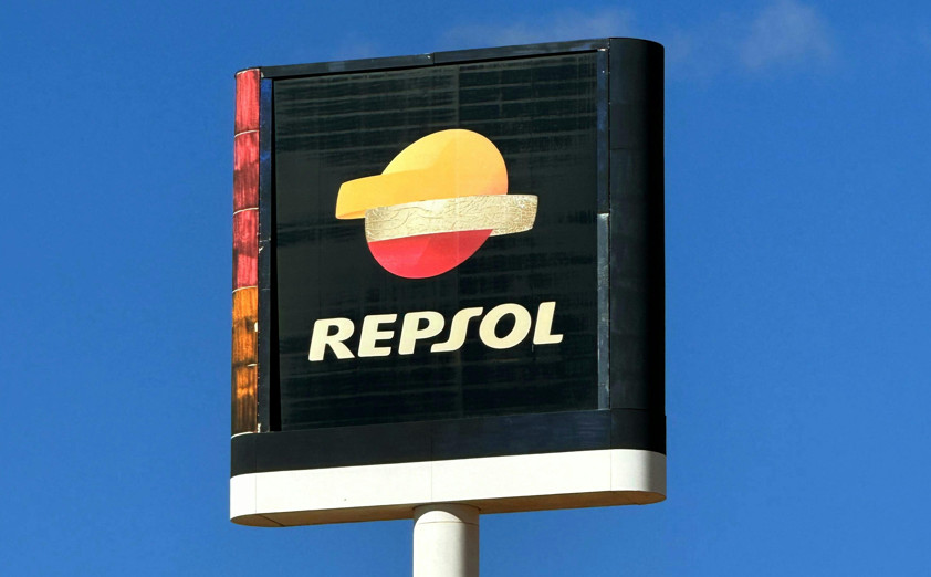 Η Repsol υπόσχεται πετρέλαιο και δισεκατομμύρια, αλλά θέλει… ασφάλεια Τραμπ