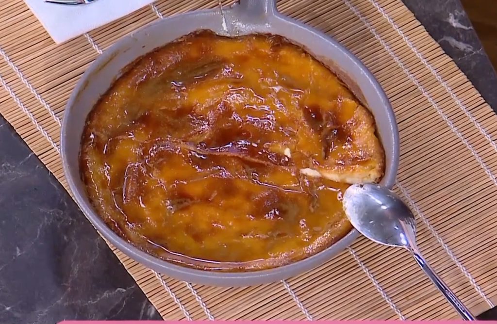 Λαχταριστή γαλατόπιτα από την Δημήτρη Σκαρμούτσο