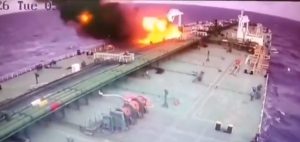 Βίντεο: Η στιγμή που drone χτυπάει ελληνικών συμφερόντων τάνκερ στη Μαύρη Θάλασσα