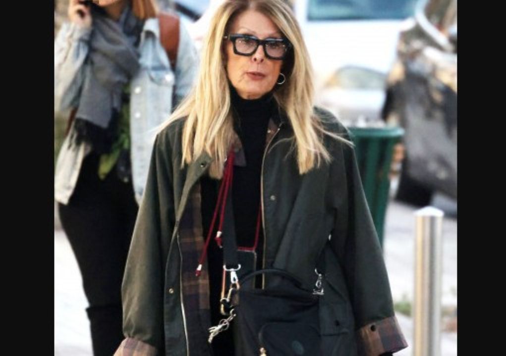 Γλυφάδα: Η Εύη Δρούτσα θύμα κλοπής 22.000 ευρώ – «Τα χρήματα επάνω έχουν μια ασημένια γραμμή που εμποδίζει τη ΔΕΗ»