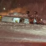 Συντριβή ιδιωτικού αεροσκάφους με 8 άτομα στο Μέιν – Τυλίχθηκε στις φλόγες τη στιγμή της απογείωσης