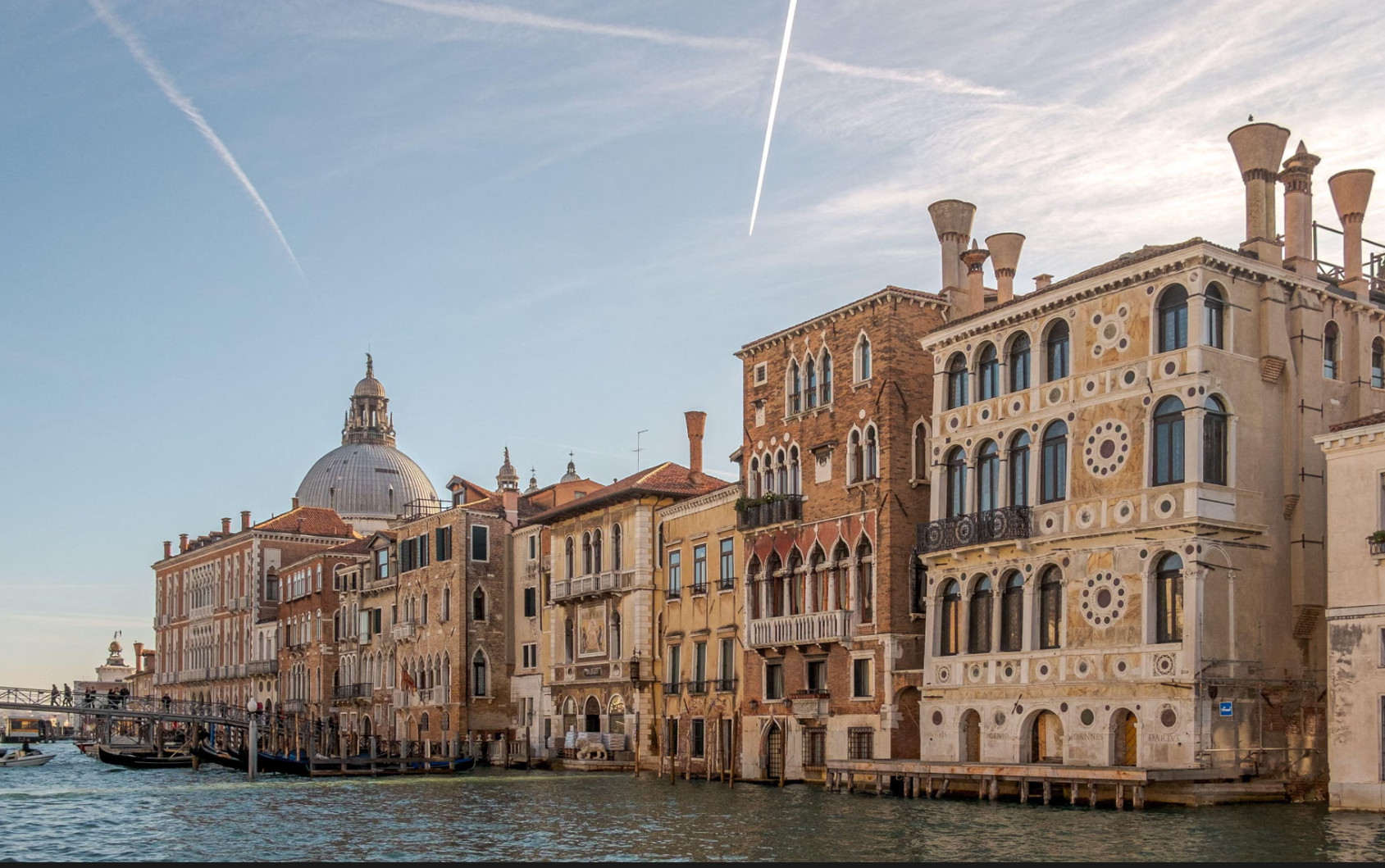 &Alpha;&pi;ό &tau;&omicron;&nu; &Mu;&omicron;&nu;έ &sigma;&tau;&omicron;&upsilon;&sigmaf; &theta;&rho;ύ&lambda;&omicron;&upsilon;&sigmaf; &tau;&omicron;&upsilon; &tau;&rho;ό&mu;&omicron;&upsilon;: &Tau;&omicron; &kappa;&alpha;&tau;&alpha;&rho;&alpha;&mu;έ&nu;&omicron; &pi;&alpha;&lambda;ά&tau;&iota; &pi;&omicron;&upsilon; &beta;&gamma;&alpha;ί&nu;&epsilon;&iota; &xi;&alpha;&nu;ά &sigma;&tau;&eta;&nu; &alpha;&gamma;&omicron;&rho;ά