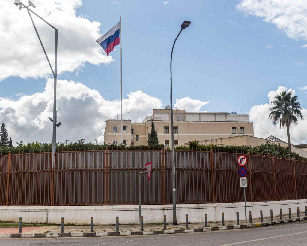 Ρωσικά… μυστήρια στην Κύπρο: Ενα κατασκοπευτικό θρίλερ «με πολλές σφαίρες»