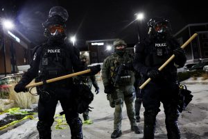 «Ο εμφύλιος πόλεμος έχει ήδη ξεκινήσει»: Η Μινεσότα στο επίκεντρο της σύγκρουσης με τον Τραμπ