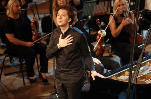 Ρομαντισμός, σύγχρονοι συνθέτες, μουσικές του κόσμου