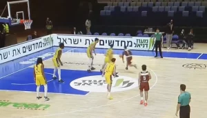 Νύχτα ντροπής στο BCL: Η Τράπανι κατέβηκε με 5 παίκτες κόντρα στη Χολόν και το ματς τελείωσε στο 7o λεπτό