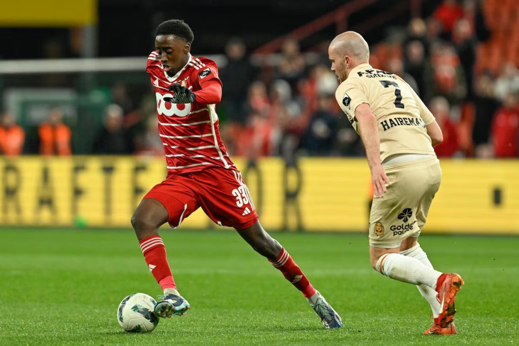 Κλείνει Σαχαμπό η ΑΕΚ