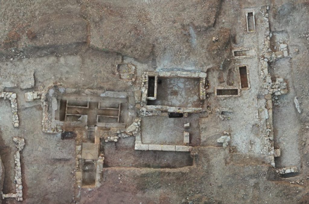 Τυχαία ανακάλυψη στην Αρχαία Τενέα Κορινθίας έφερε στο φως ανεκτίμητο θησαυρό – «Τα μνημεία που έχουμε εντοπίσει είναι πάρα πολύ πλούσια»