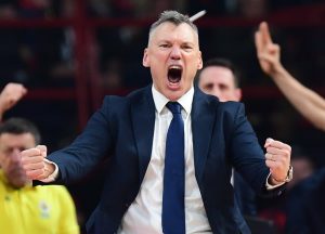 Γιασικεβίτσιους: «Μόνο στον Πειραιά στάζει, στην Κωνσταντινούπολη όχι» (vid)