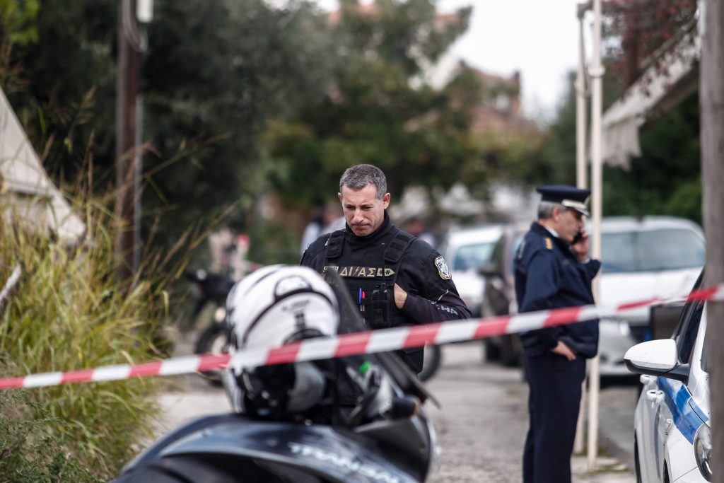 Μυστήριο με τις διαθήκες των δύο ηλικιωμένων που βρέθηκαν νεκροί μετά από φωτιά στο σπίτι τους στη Ναύπακτο