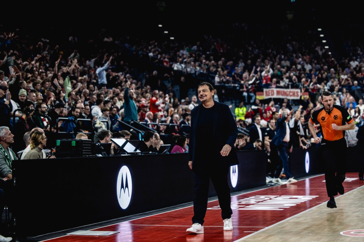 &Omicron;&iota; 19 &lambda;έ&xi;&epsilon;&iota;&sigmaf; &tau;&omicron;&upsilon; &Alpha;&tau;&alpha;&mu;ά&nu;: &laquo;Έ&pi;&alpha;&iota;&xi;&alpha;&nu; &kappa;&alpha;&lambda;ύ&tau;&epsilon;&rho;&alpha; &kappa;&alpha;&iota; &nu;ί&kappa;&eta;&sigma;&alpha;&nu;&raquo;