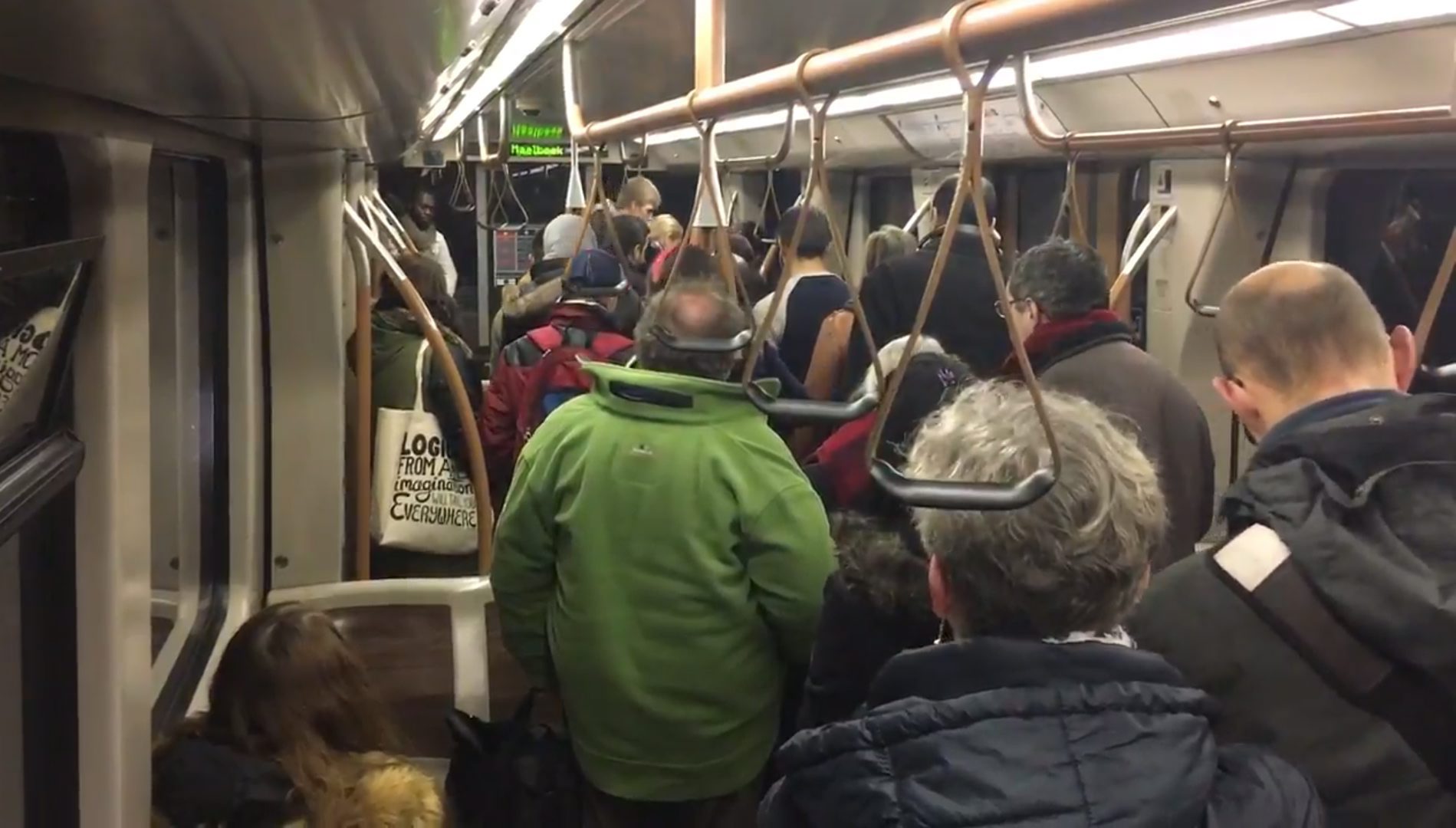 &Pi;&epsilon;&nu;&theta;ή&mu;&epsilon;&rho;&eta; &pi;&alpha;&rho;ά&lambda;&upsilon;&sigma;&eta; &sigma;&tau;&omicron;&upsilon;&sigmaf; &beta;&epsilon;&lambda;&gamma;&iota;&kappa;&omicron;ύ&sigmaf; &sigma;&iota;&delta;&eta;&rho;&omicron;&delta;&rho;ό&mu;&omicron;&upsilon;&sigmaf;