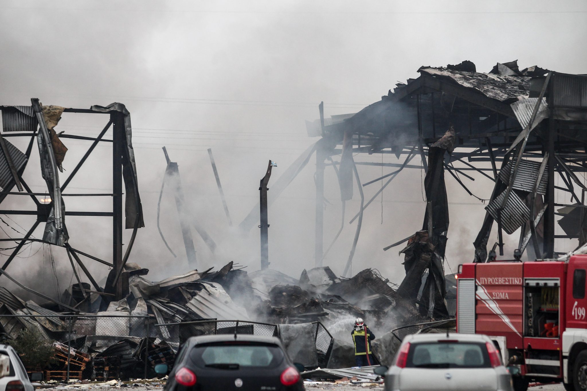 Κατεστραμμένο κτήριο στα Τρίκαλα