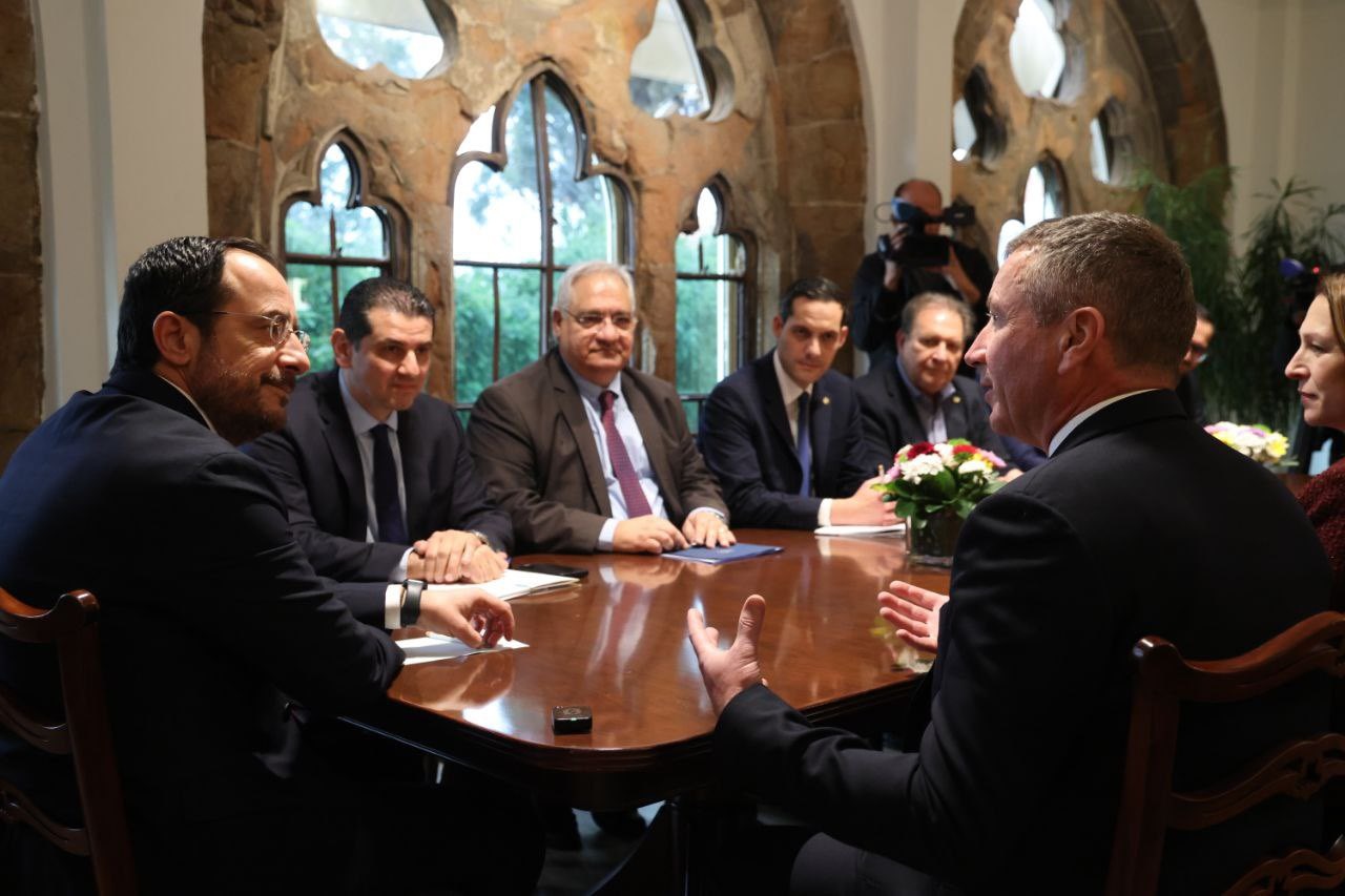 &Kappa;ύ&pi;&rho;&omicron;&sigmaf;: &Eta; ExxonMobil &upsilon;&pi;&omicron;&lambda;&omicron;&gamma;ί&zeta;&epsilon;&iota; &sigma;&tau;&alpha; 6-9 &tau;&rho;&iota;&sigma;. &kappa;&upsilon;&beta;&iota;&kappa;ά &pi;ό&delta;&iota;&alpha; &tau;&eta;&nu; &pi;&omicron;&sigma;ό&tau;&eta;&tau;&alpha; &phi;&upsilon;&sigma;&iota;&kappa;&omicron;ύ &alpha;&epsilon;&rho;ί&omicron;&upsilon; &sigma;&tau;&omicron; &tau;&epsilon;&mu;ά&chi;&iota;&omicron; 10