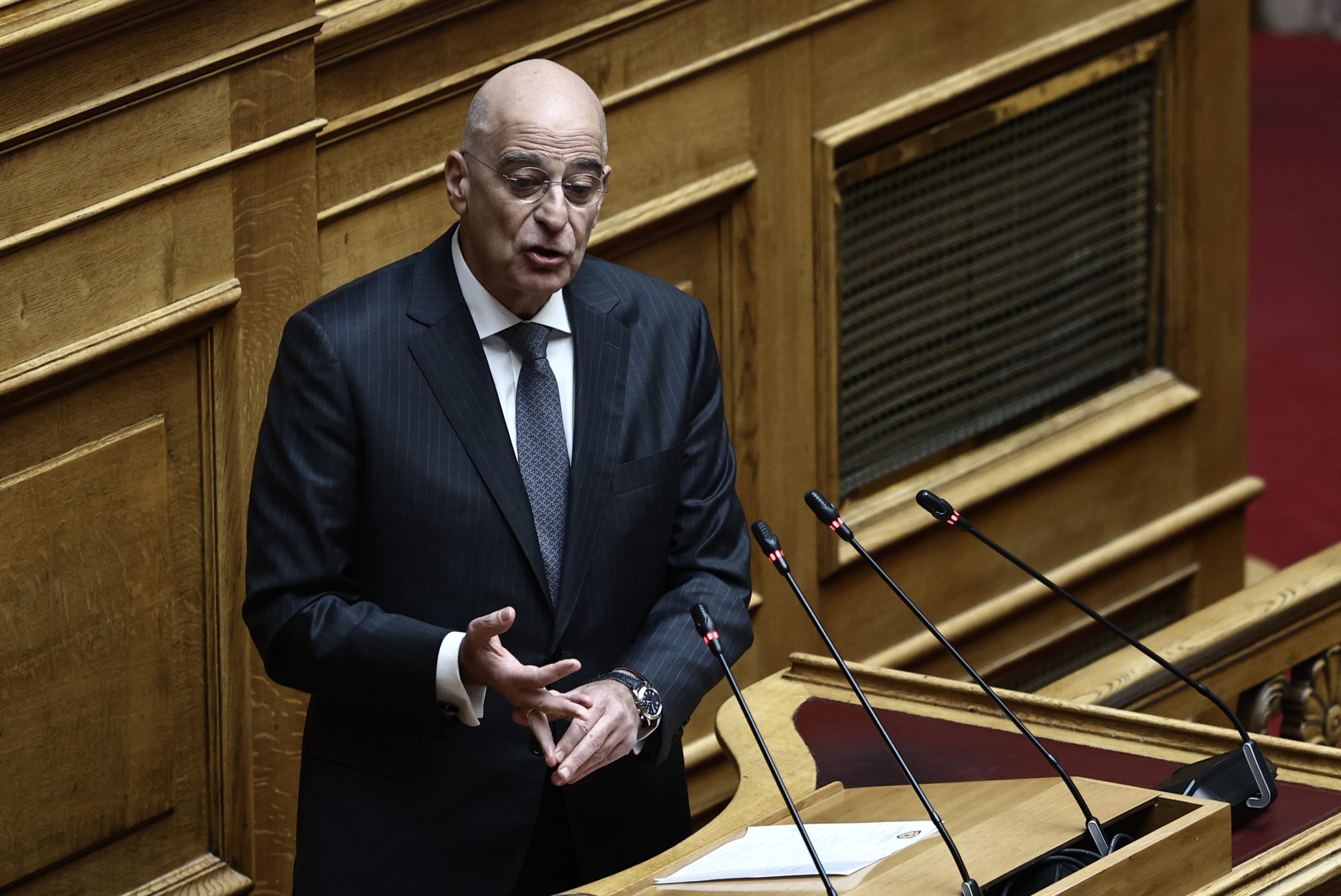 &Psi;&eta;&phi;ί&sigma;&tau;&eta;&kappa;&epsilon; &sigma;&tau;&eta; &Beta;&omicron;&upsilon;&lambda;ή &tau;&omicron; &nu;&omicron;&mu;&omicron;&sigma;&chi;έ&delta;&iota;&omicron; &gamma;&iota;&alpha; &tau;&iota;&sigmaf; &Epsilon;&nu;&omicron;&pi;&lambda;&epsilon;&sigmaf; &Delta;&upsilon;&nu;ά&mu;&epsilon;&iota;&sigmaf;