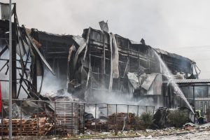 Πολύνεκρη έκρηξη στη «Βιολάντα»: Το αδήλωτο υπόγειο, οι παραλείψεις και τα κενά στα μέτρα ασφαλείας