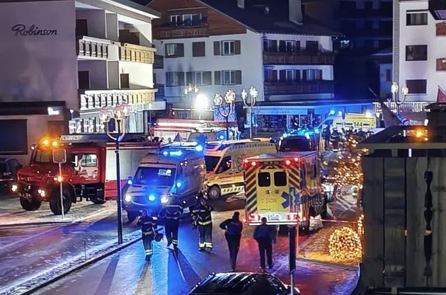 Νεκροί και τραυματίες από έκρηξη στο θέρετρο σκι Κραν – Μοντανά στην Ελβετία