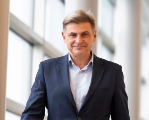 Οι προϋποθέσεις που θέτει ο Νικόλας Φαραντούρης για τη συμμετοχή του σε νέο κόμμα