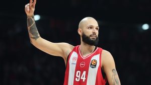 Φουρνιέ: «Ήρθε η ώρα για την Ανατολή του ήλιου»