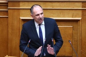 Τριμερής με νόημα στο Κάιρο: Διπλωματία αντί πολέμου στην Ανατολική Μεσόγειο