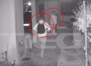 Ιδιοκτήτης διαμερίσματος στη Γλυφάδα κυνήγησε επίδοξους διαρρήκτες (video)