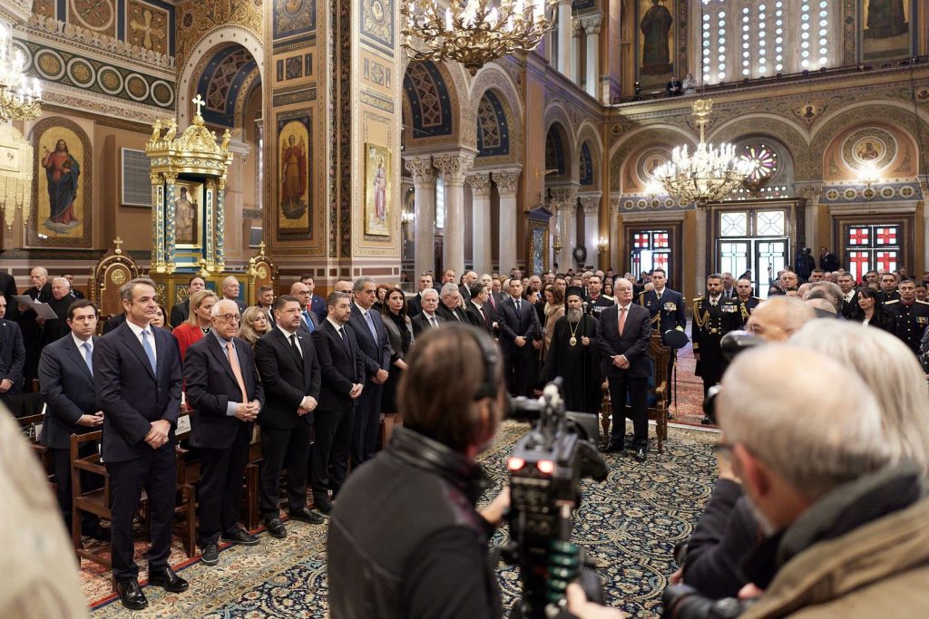 Με λαμπρότητα η πανηγυρική δοξολογία για το νέο έτος στη Μητρόπολη Αθηνών, παρουσία της πολιτικής και πολιτειακής ηγεσίας