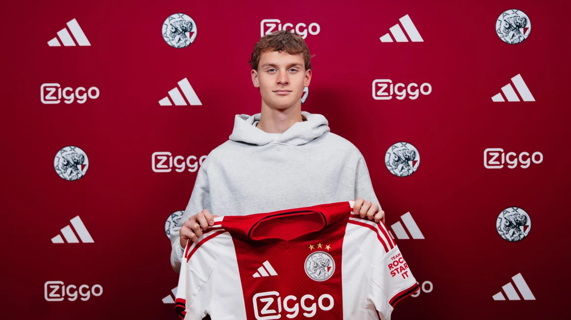 &Eta; &iota;&sigma;&tau;&omicron;&rho;ί&alpha; &epsilon;&pi;&alpha;&nu;&alpha;&lambda;&alpha;&mu;&beta;ά&nu;&epsilon;&tau;&alpha;&iota;: &Omicron; Ά&gamma;&iota;&alpha;&xi; &laquo;&nu;&tau;ύ&nu;&epsilon;&iota;&raquo; &sigma;&tau;&alpha; &kappa;ό&kappa;&kappa;&iota;&nu;&alpha; &tau;&omicron;&nu; &gamma;&iota;&omicron; &tau;&omicron;&upsilon; &Zeta;&lambda;ά&tau;&alpha;&nu; &Iota;&mu;&pi;&rho;&alpha;ΐ&mu;&omicron;&beta;&iota;&tau;&sigmaf;