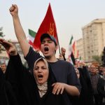 Ιράν: Σκληρές συγκρούσεις μεταξύ διαδηλωτών και δυνάμεων ασφαλείας – Τουλάχιστον τρεις νεκροί