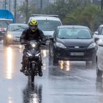 Ερχονται δυνατές και παρατεταμένες βροχές: Συνεδρίασε η Επιτροπή Εκτίμησης Κινδύνου – Ποιες περιοχές είναι σε κόκκινο συναγερμό