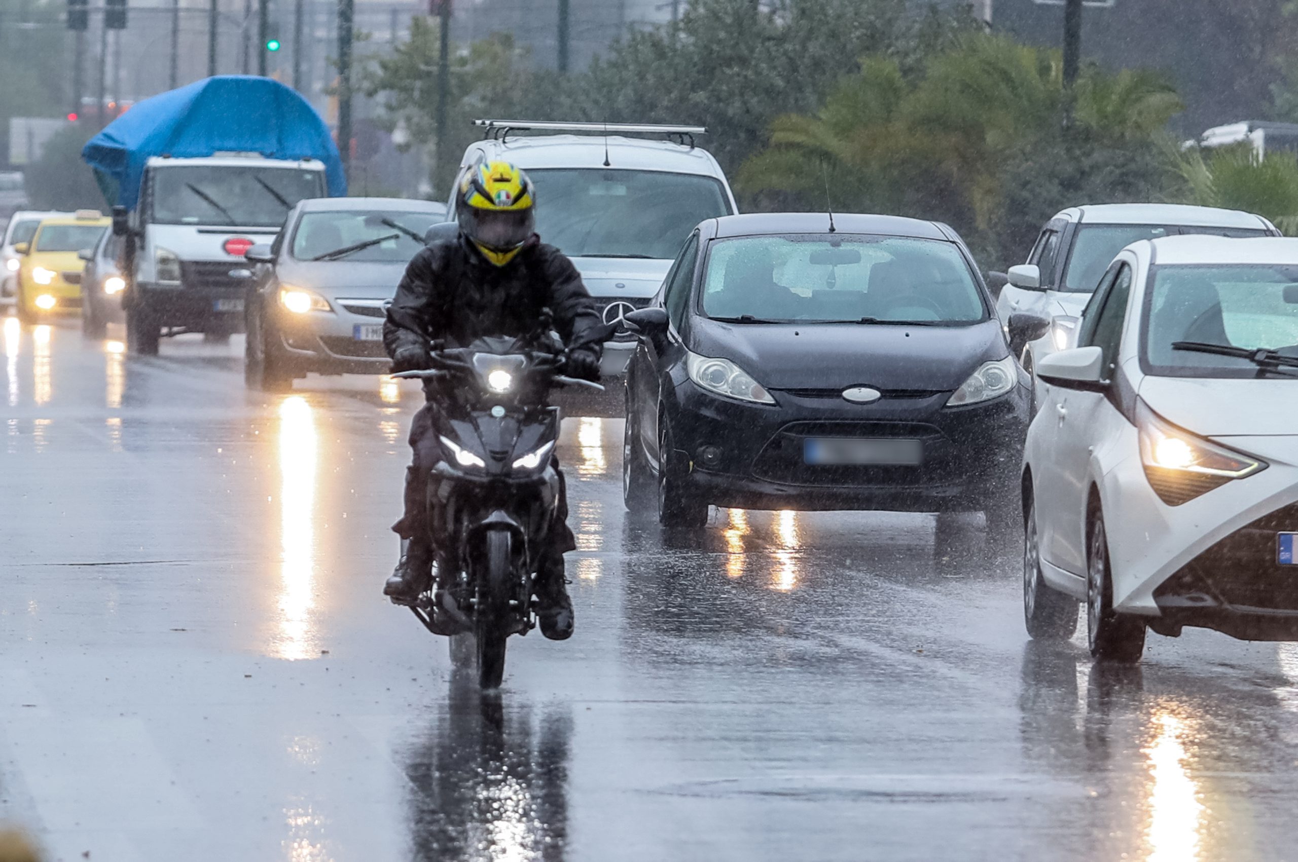 &Epsilon;&rho;&chi;&omicron;&nu;&tau;&alpha;&iota; &delta;&upsilon;&nu;&alpha;&tau;έ&sigmaf; &kappa;&alpha;&iota; &pi;&alpha;&rho;&alpha;&tau;&epsilon;&tau;&alpha;&mu;έ&nu;&epsilon;&sigmaf; &beta;&rho;&omicron;&chi;έ&sigmaf;: &Sigma;&upsilon;&nu;&epsilon;&delta;&rho;ί&alpha;&sigma;&epsilon; &eta; &Epsilon;&pi;&iota;&tau;&rho;&omicron;&pi;ή &Epsilon;&kappa;&tau;ί&mu;&eta;&sigma;&eta;&sigmaf; &Kappa;&iota;&nu;&delta;ύ&nu;&omicron;&upsilon; &ndash; &Pi;&omicron;&iota;&epsilon;&sigmaf; &pi;&epsilon;&rho;&iota;&omicron;&chi;έ&sigmaf; &epsilon;ί&nu;&alpha;&iota; &sigma;&epsilon; &kappa;ό&kappa;&kappa;&iota;&nu;&omicron; &sigma;&upsilon;&nu;&alpha;&gamma;&epsilon;&rho;&mu;ό