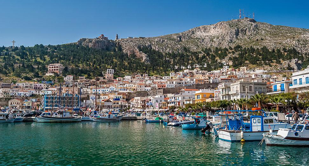 Μειωμένος ΦΠΑ 30%: Η αλλόκοτη εφαρμογή και τα απίθανα παραθυράκια για τους νησιώτες