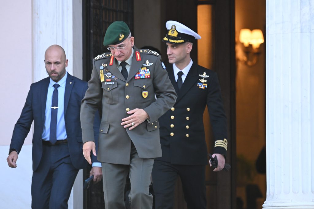 ΚΥΣΕΑ: Ποιοι μετακινούνται στις ανώτατες θέσεις ΓΕΣ,ΓΕΝ και ΓΕΑ – Όλα τα ονόματα